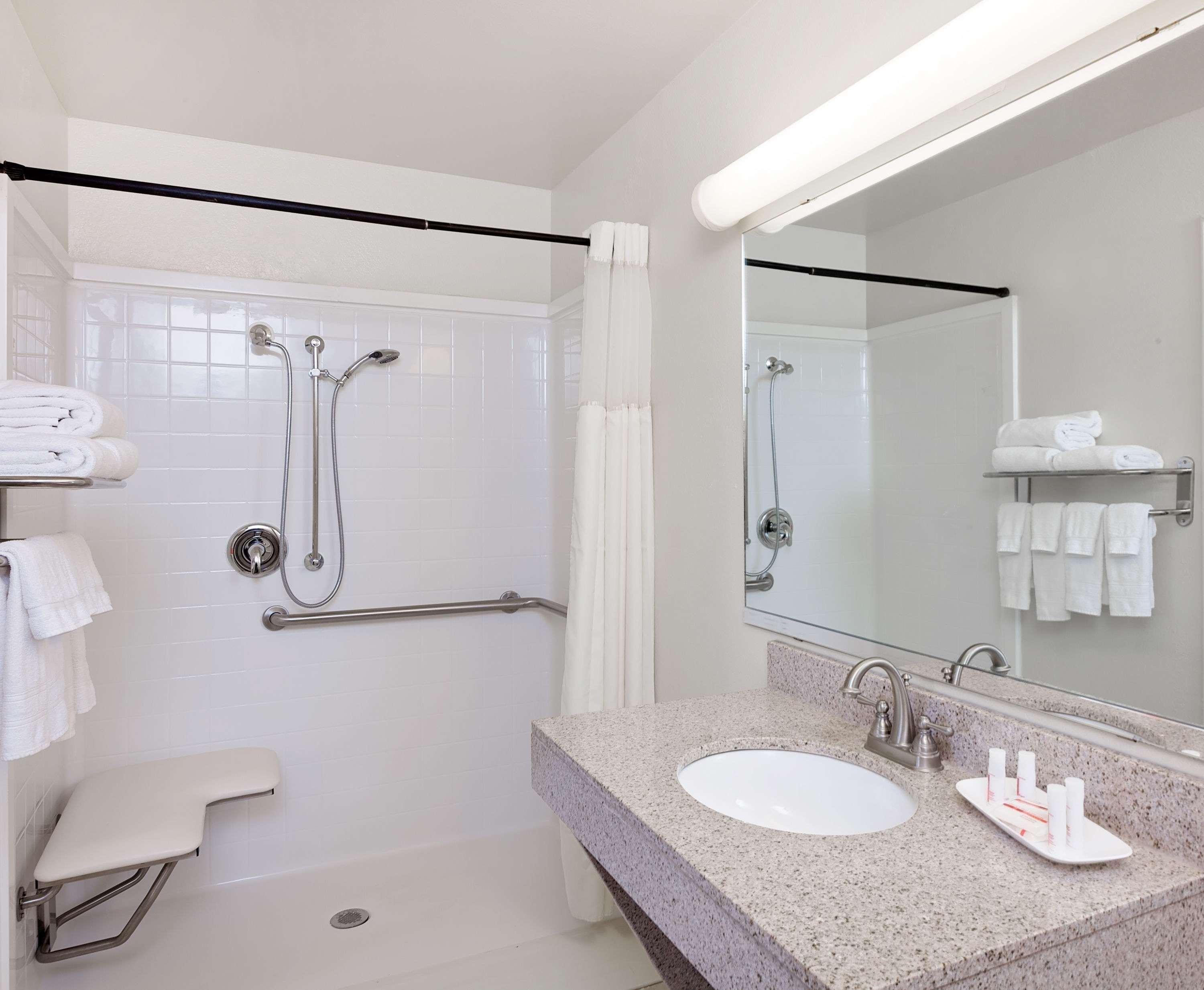 Days By Wyndham Hotel 2*